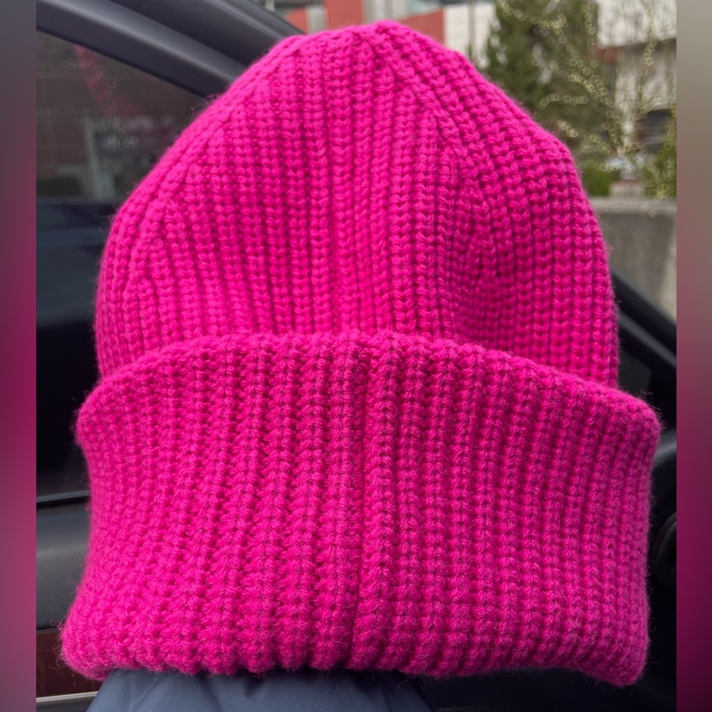 Coach Pink ( Hyacinth) Beanie. - Picture 11 of 13